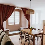 Pensionat Maison Hubert 4*