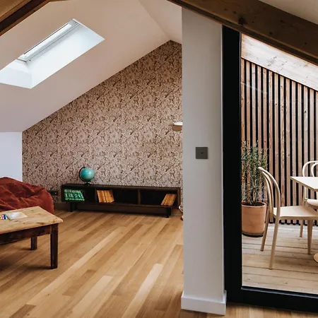 Maison Hubert 4*
