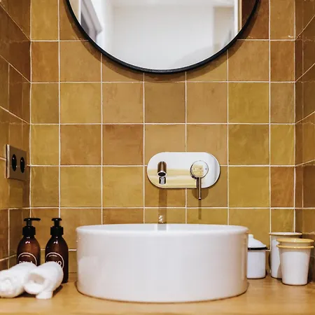 Maison Hubert Guest house *