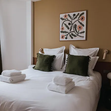 Maison Hubert Guest house *